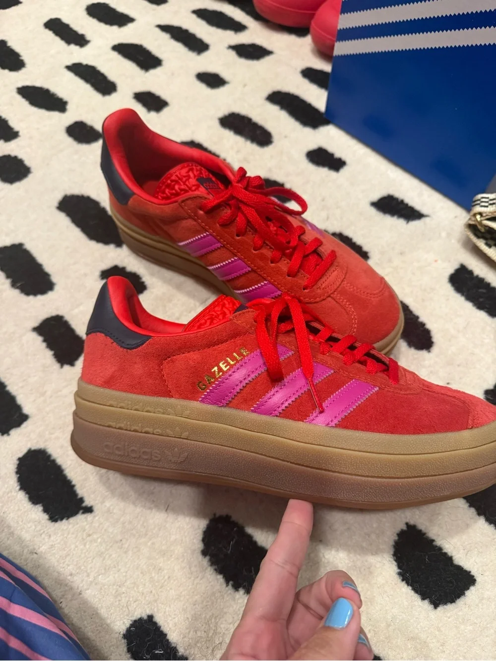 Adidas gazelle bold sneakers red and fuchsia pink women’s size 7 like new - Picture 5 of 9